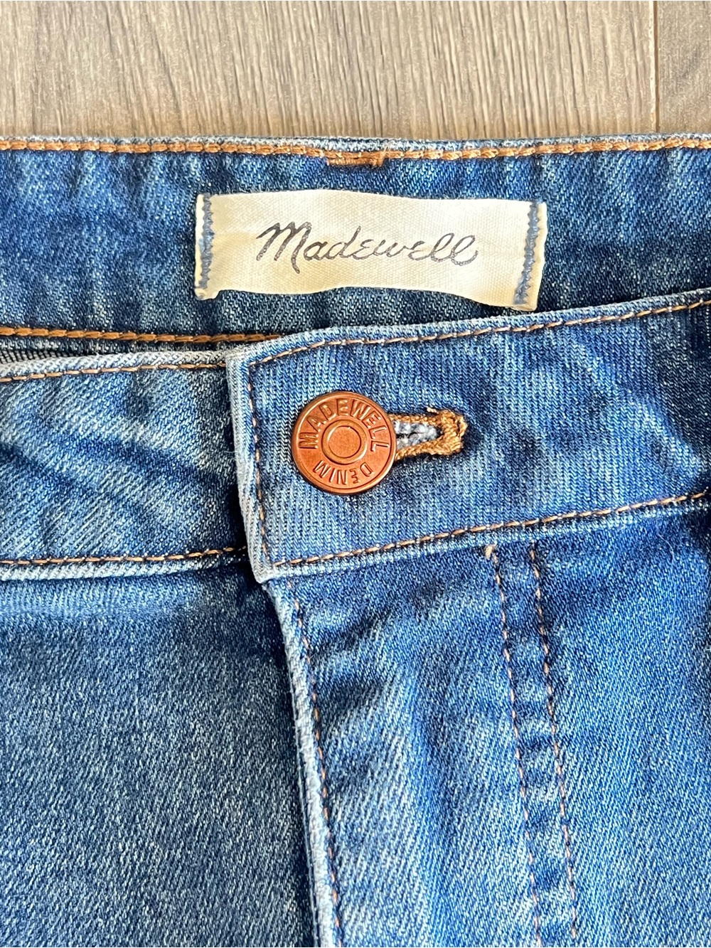 Madewell Medium Blue Denim Shorts with Copper Button - Picture 3 of 7
